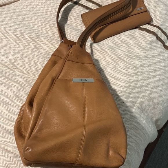 Vintage Fossil Handbag/ Backpack with Matching Wallet - Picture 3 of 16